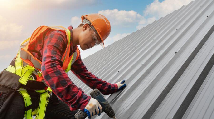 Professional Emergency Roof Repairs services in Centerburg, OH